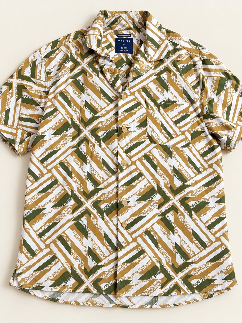 TRUST Men’s Geometric Abstract Print Short Sleeve Button Down Shirt M